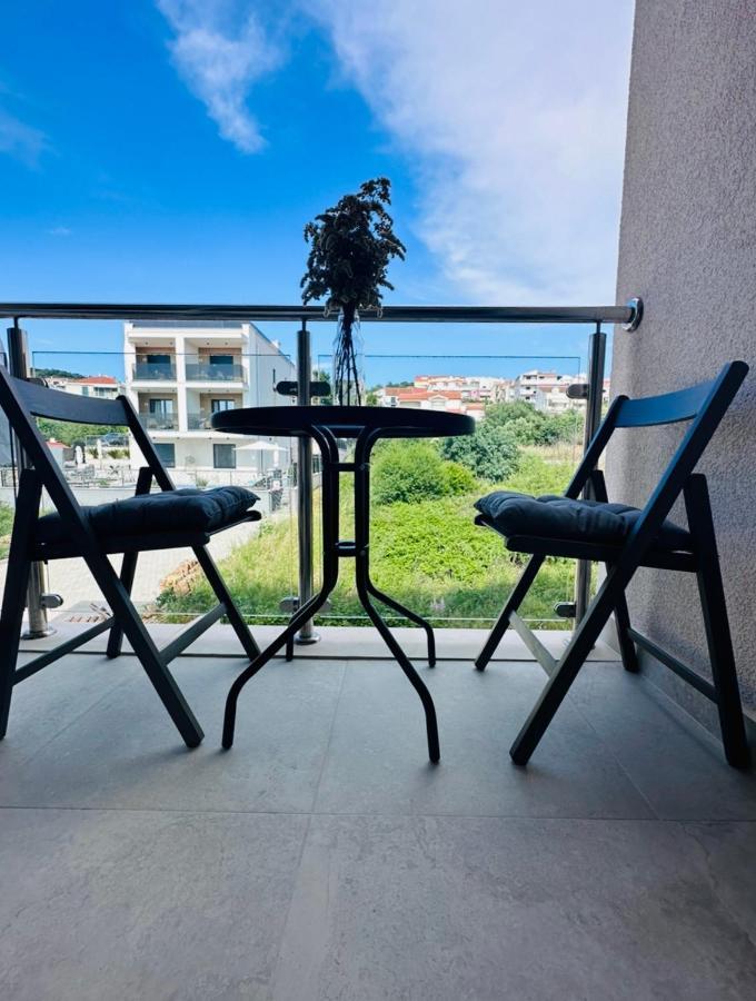 Clouds Apartments Ciovo - 20 Meters From Copacabana Beach Trogir Exteriör bild