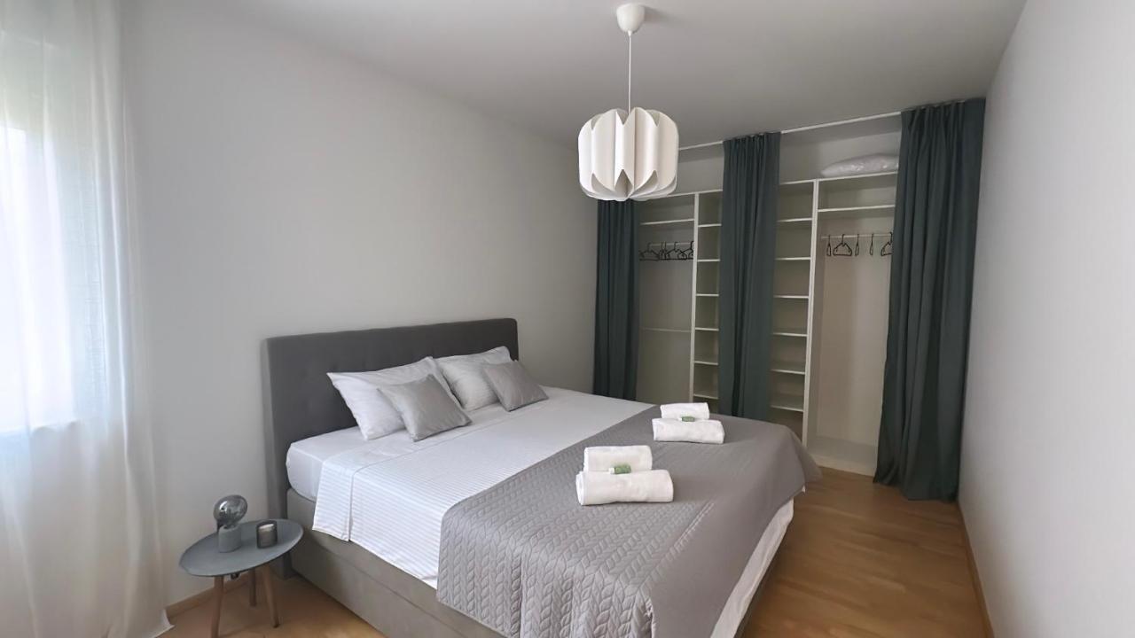Clouds Apartments Ciovo - 20 Meters From Copacabana Beach Trogir Exteriör bild